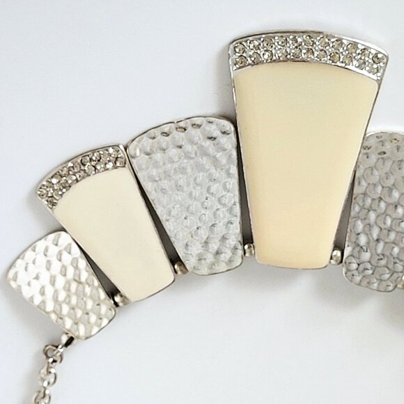Cream & Ivory Enameled Silver Tone Statement Bib Necklace Rhinestone Accents 18" - Picture 4 of 8